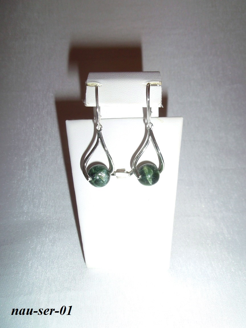 serafinit n�u�nice