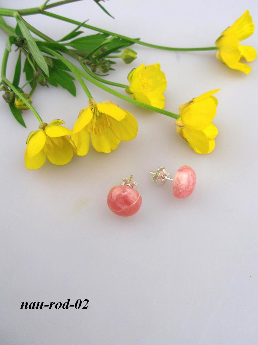 n�u�nice z rodochrozitu