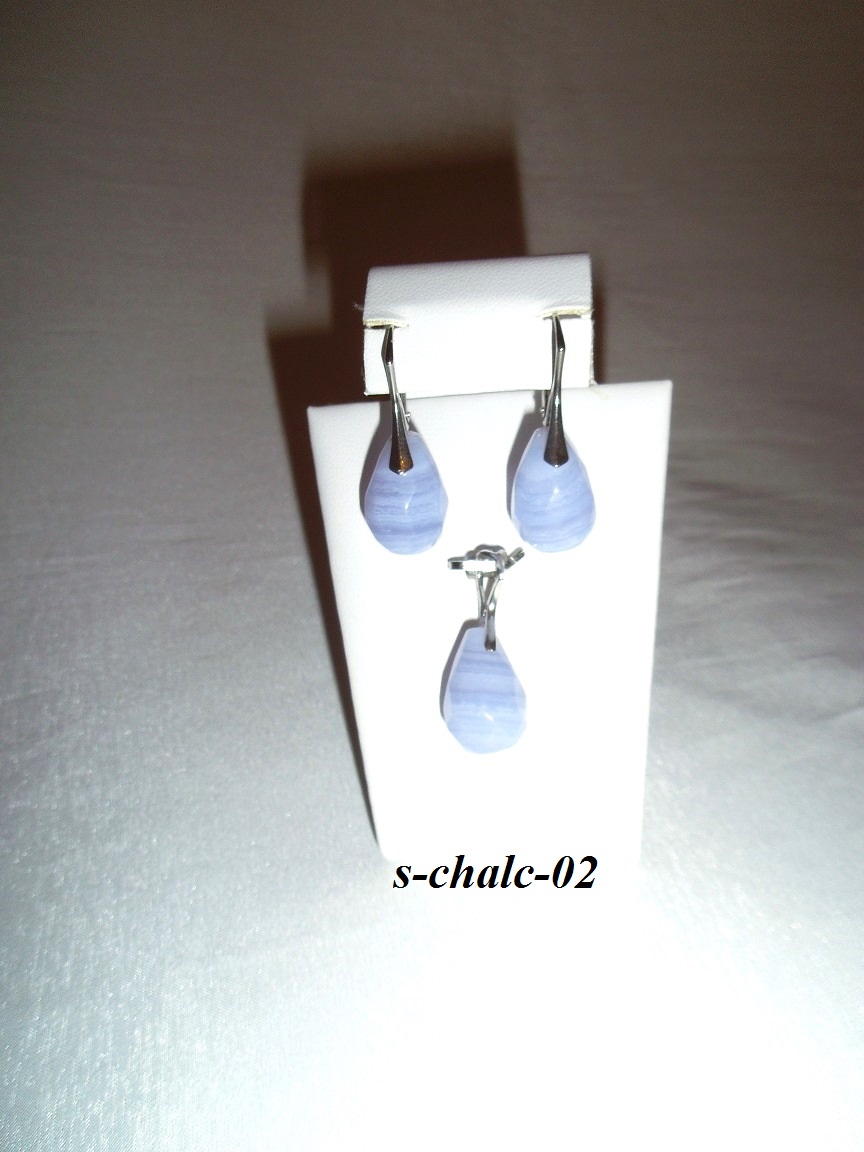 chalced�n set