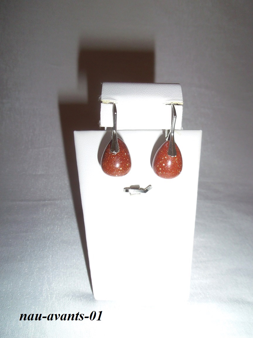 n�u�nice avantur�n