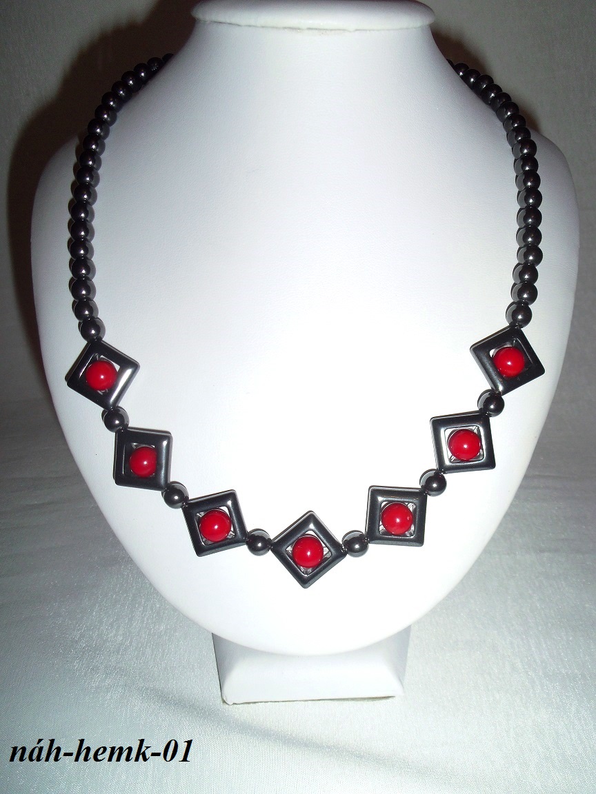 n�hrdeln�k hematit , koral