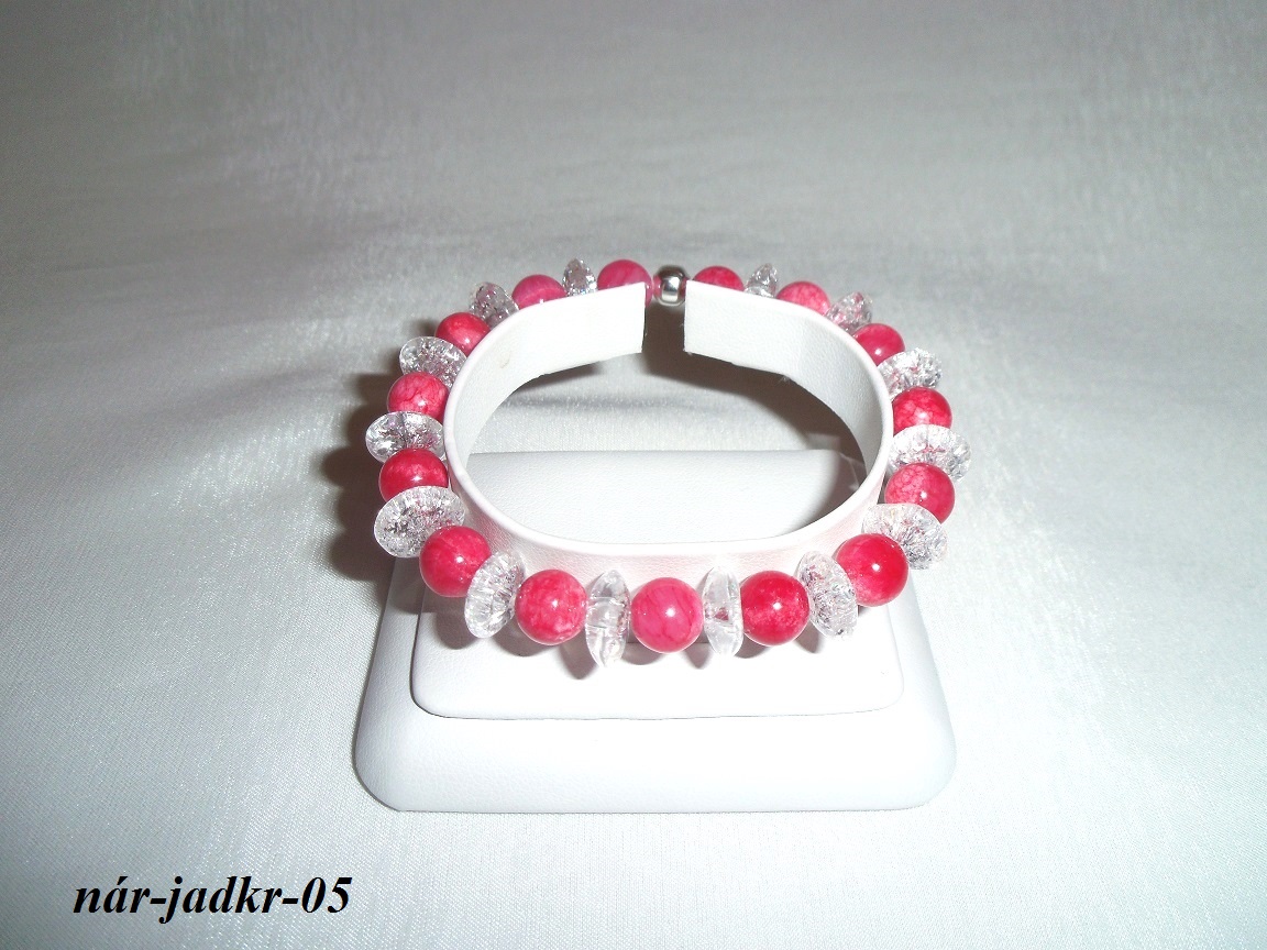 n�ramok z jadeitu  a kry�t�lu