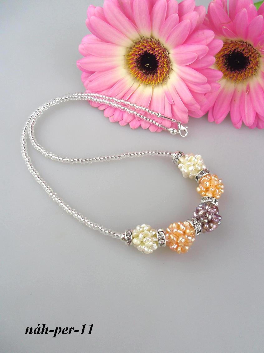 Perly prav� tricolor n�hrdeln�k