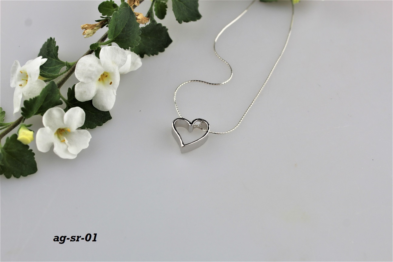 srdie�ko na retiazke - striebro