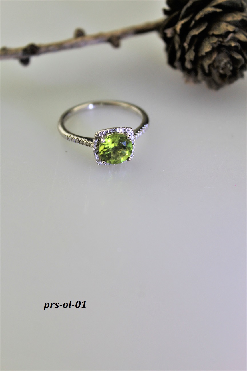 oliv�n prste� v striebre