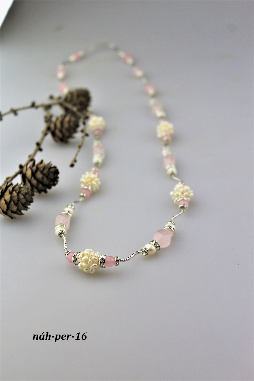 perly a ruženín luxusný náhrdelník