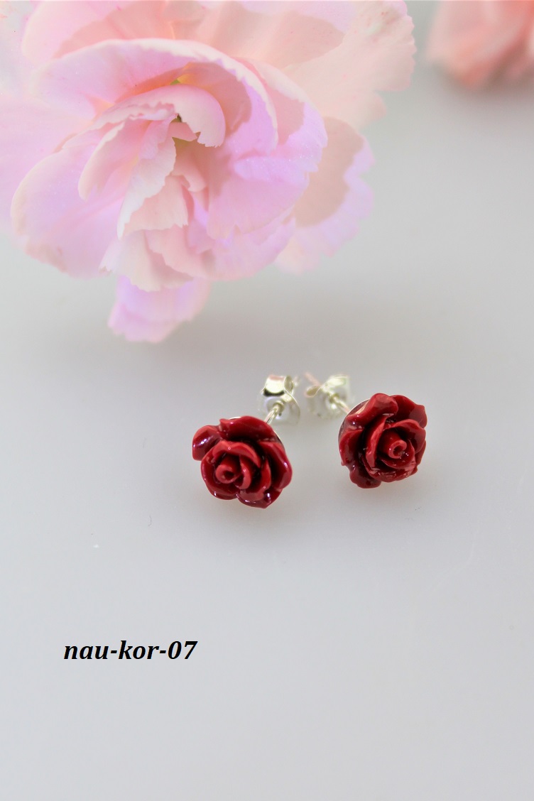 n�u�nice koralov� kvietky