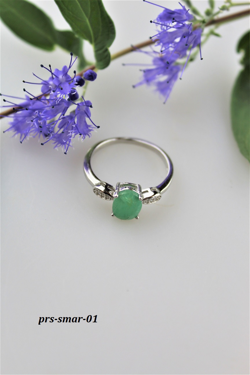 prsteň smaragdový  v striebre
