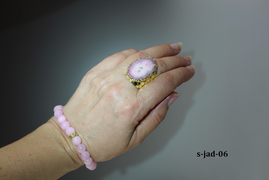 jadeit n�ramok a prste�
