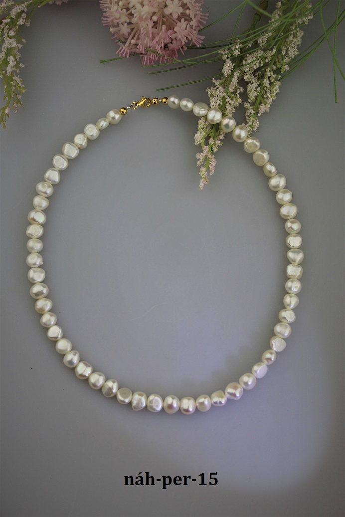 perly náhrdelník (prírodná perla)
