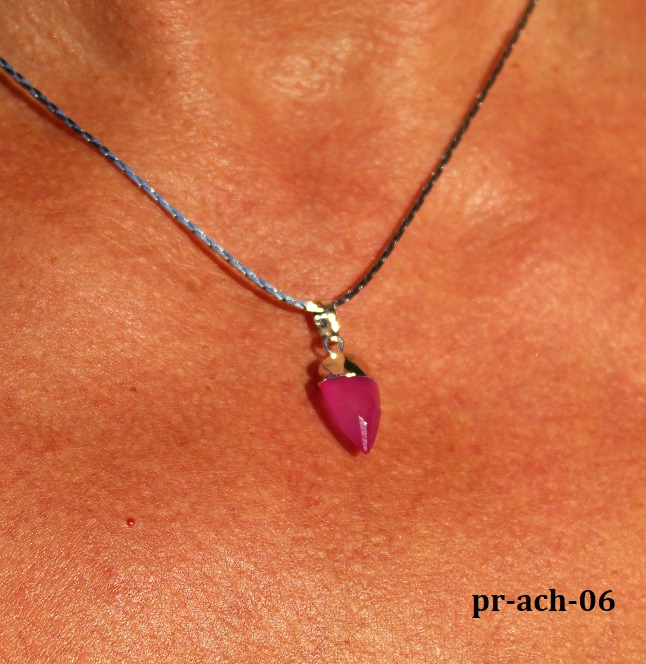 rub�nov� ach�t pr�vesok s retiazkou