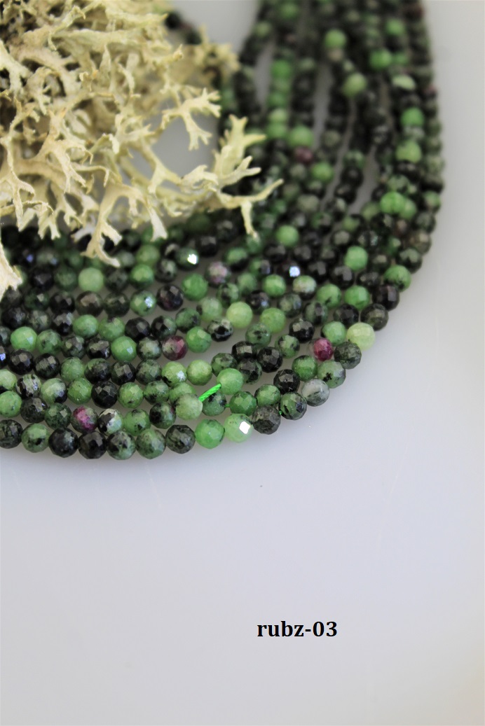 rub�n v zoisite 3,5mm kor�lky